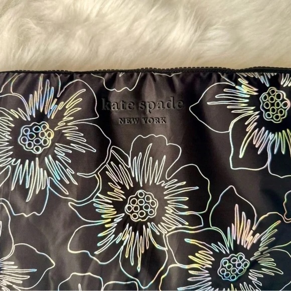 Kate Spade Puffer Laptop Sleeve Hollyhock Iridescent Black Floral 14" Case Bag - Picture 2 of 9